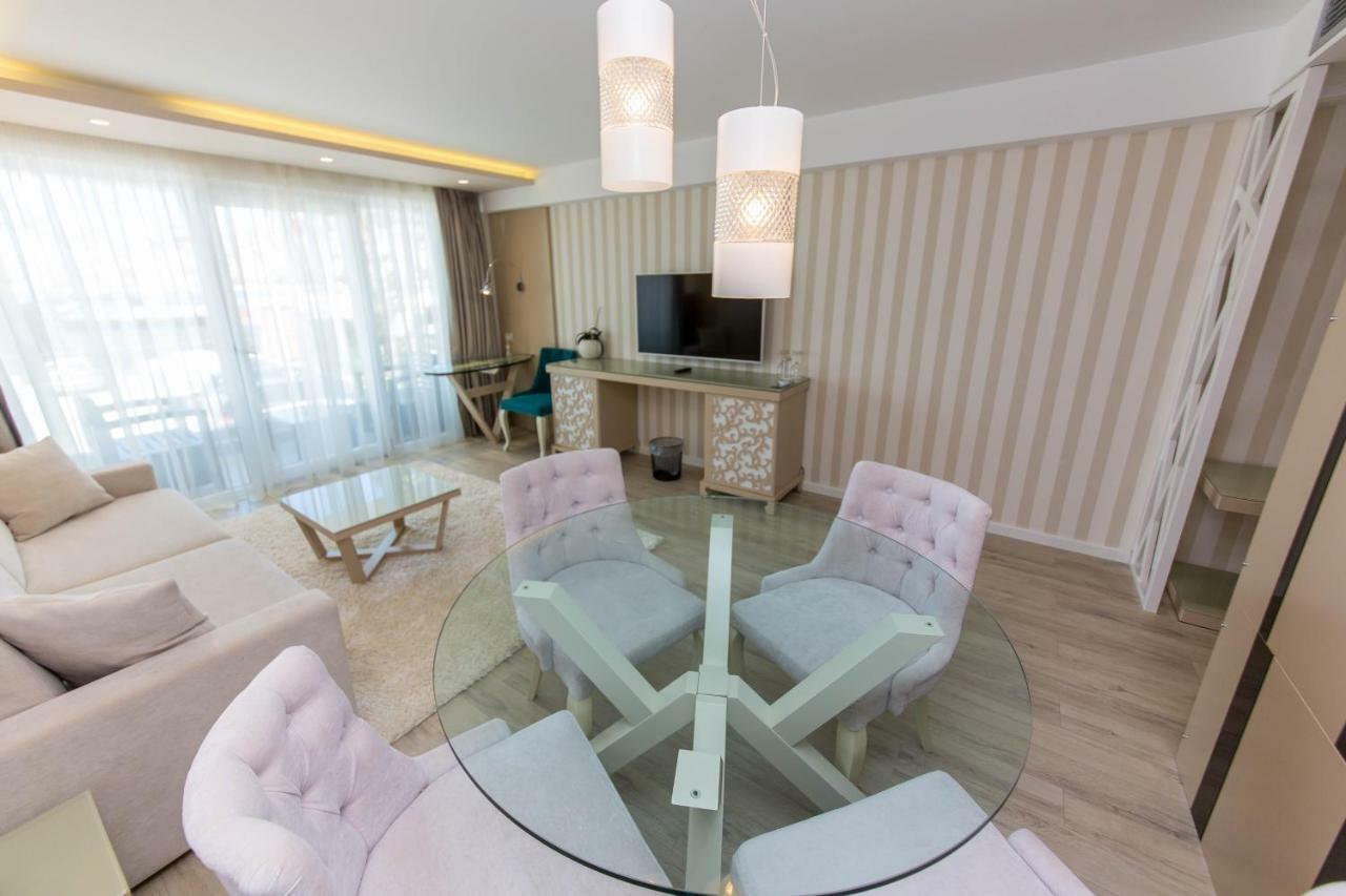 Demi Hotel Sarande Exterior photo